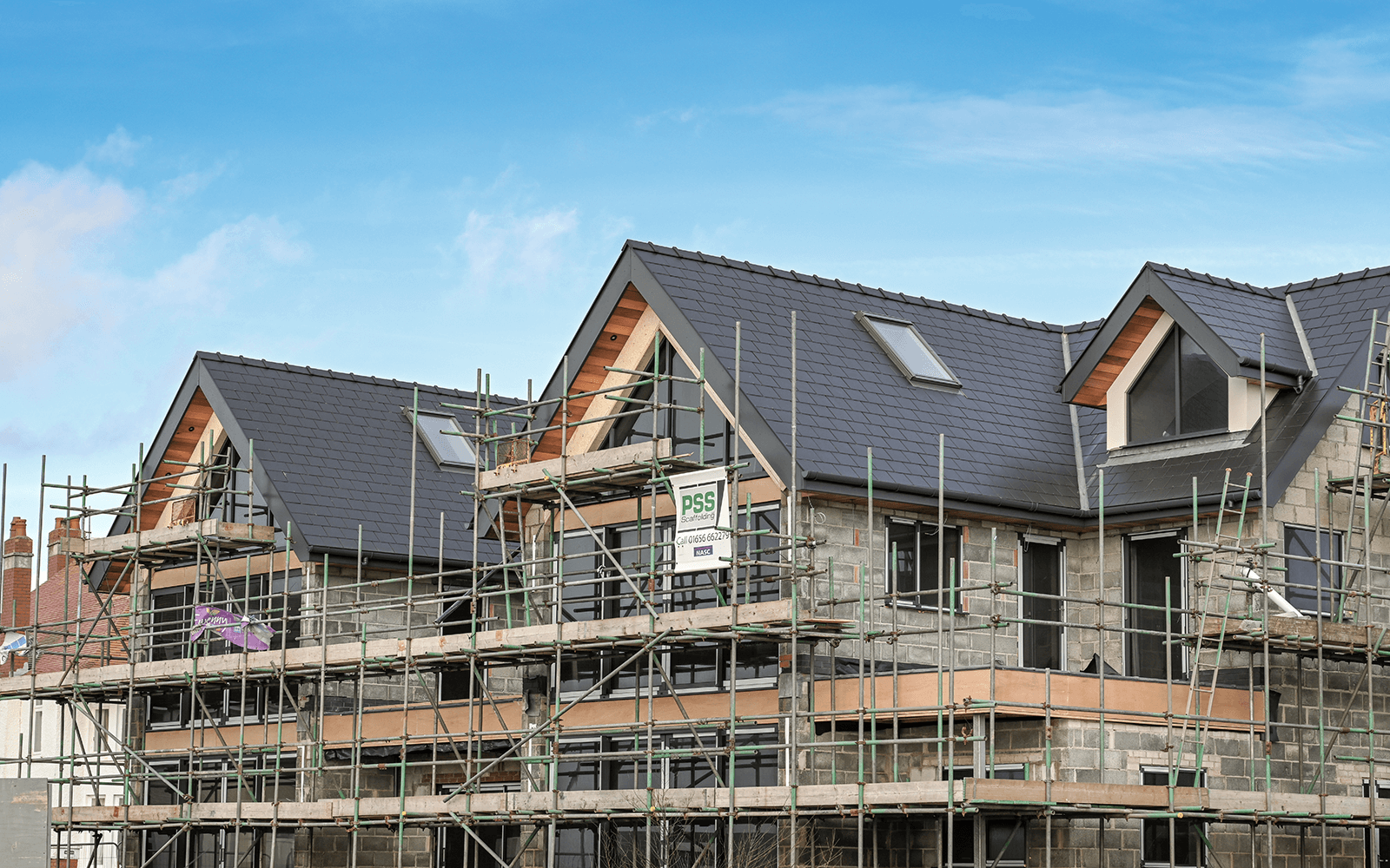 Roofer Defender Work