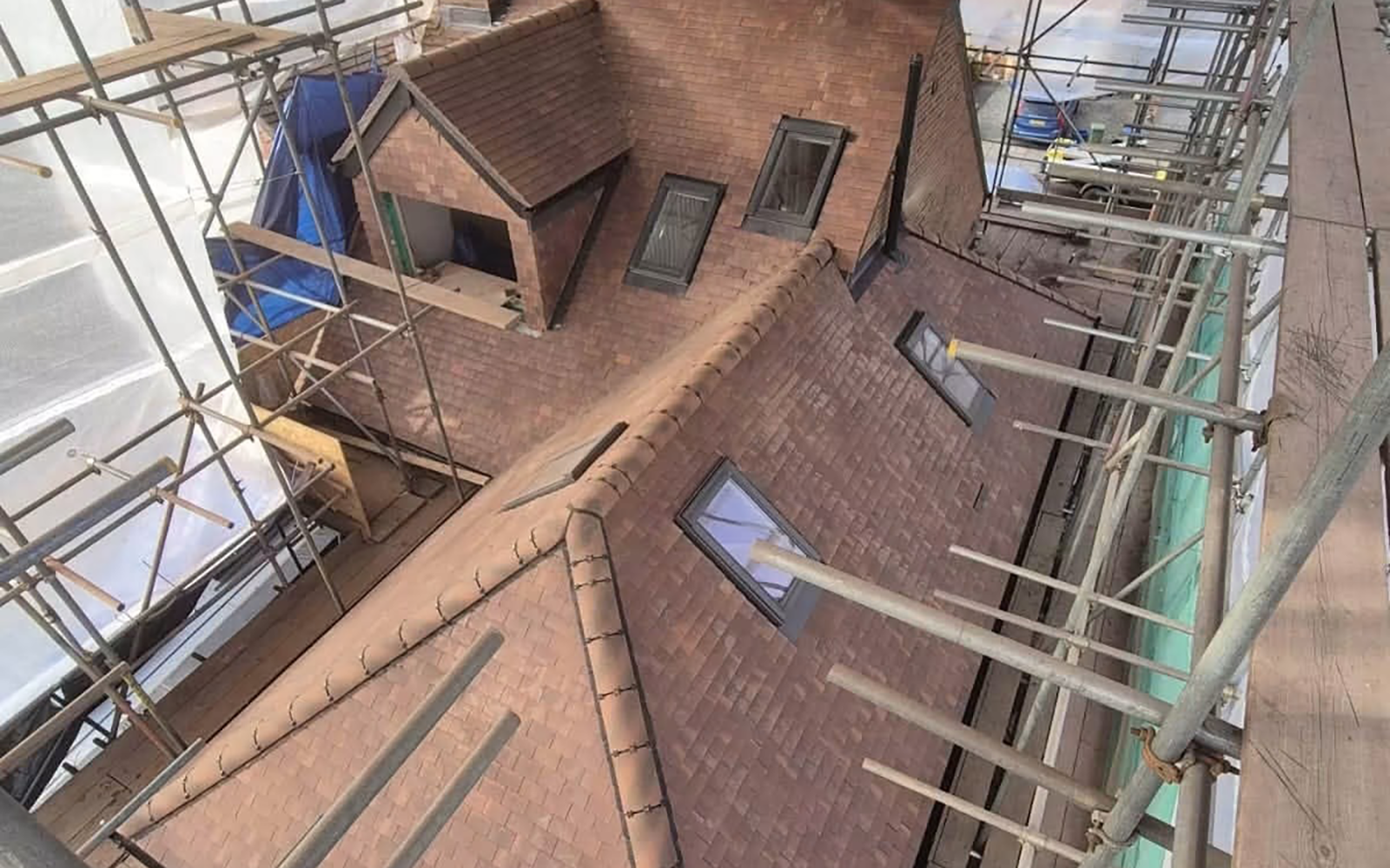 Roofer Defender Work