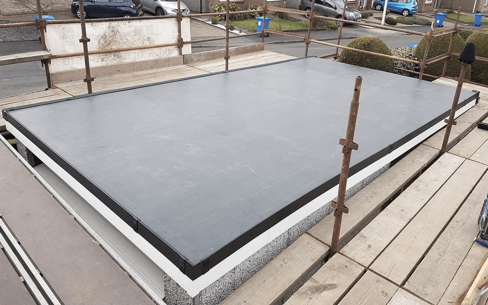 Roofer Defender Work
