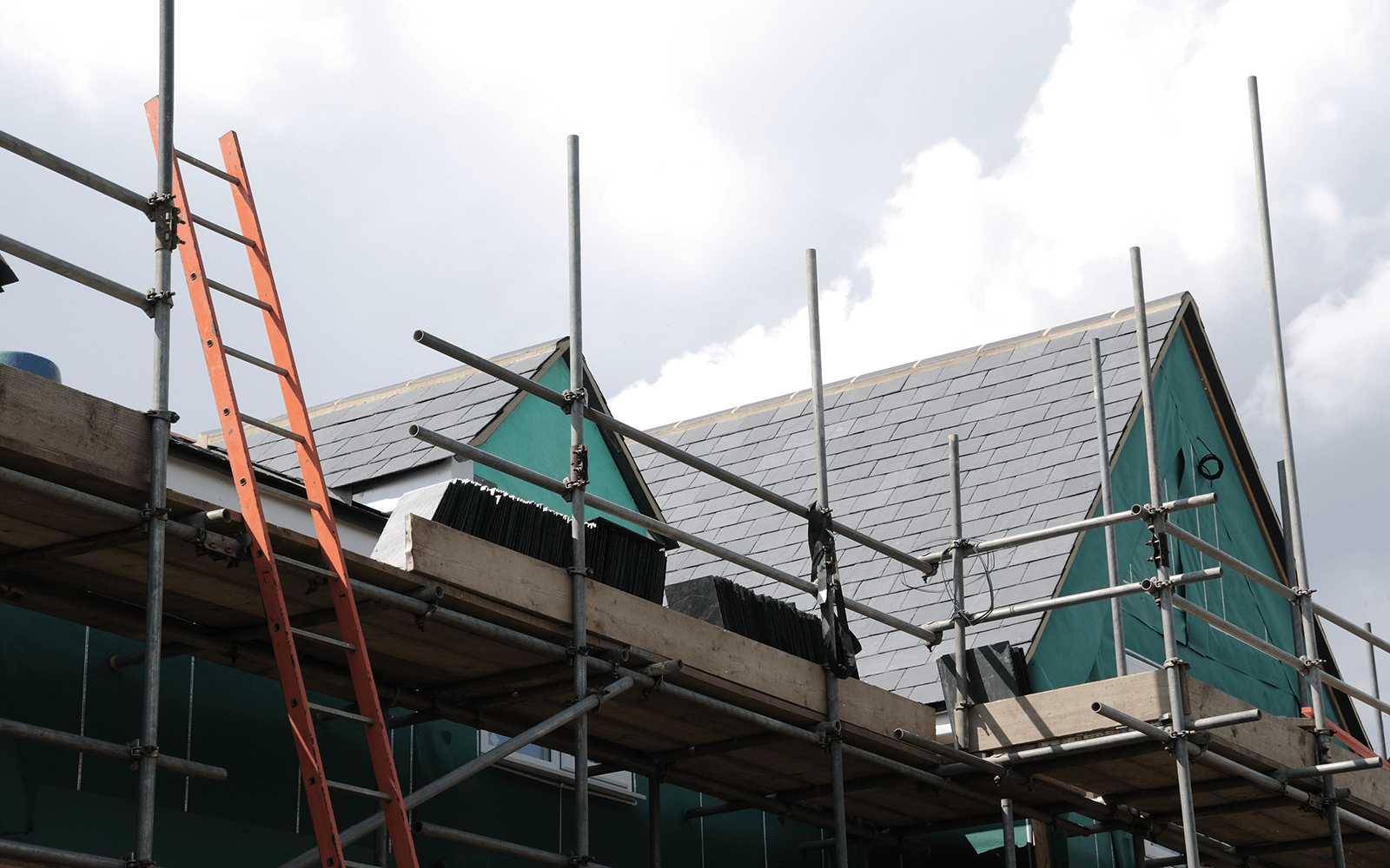 Roofer Defender Work